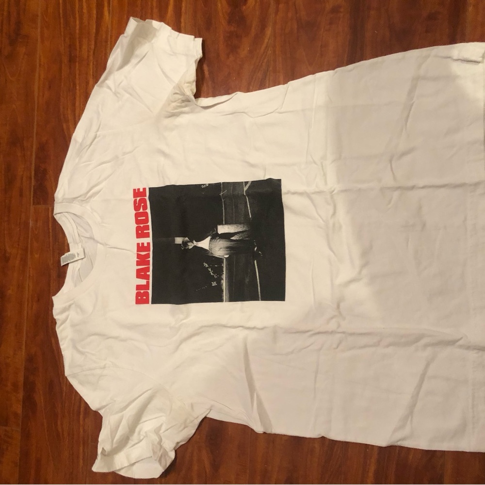 Blake rose tee